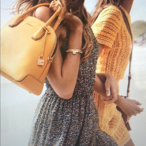 Meet your Posher, Penny - Picture 3 of 5